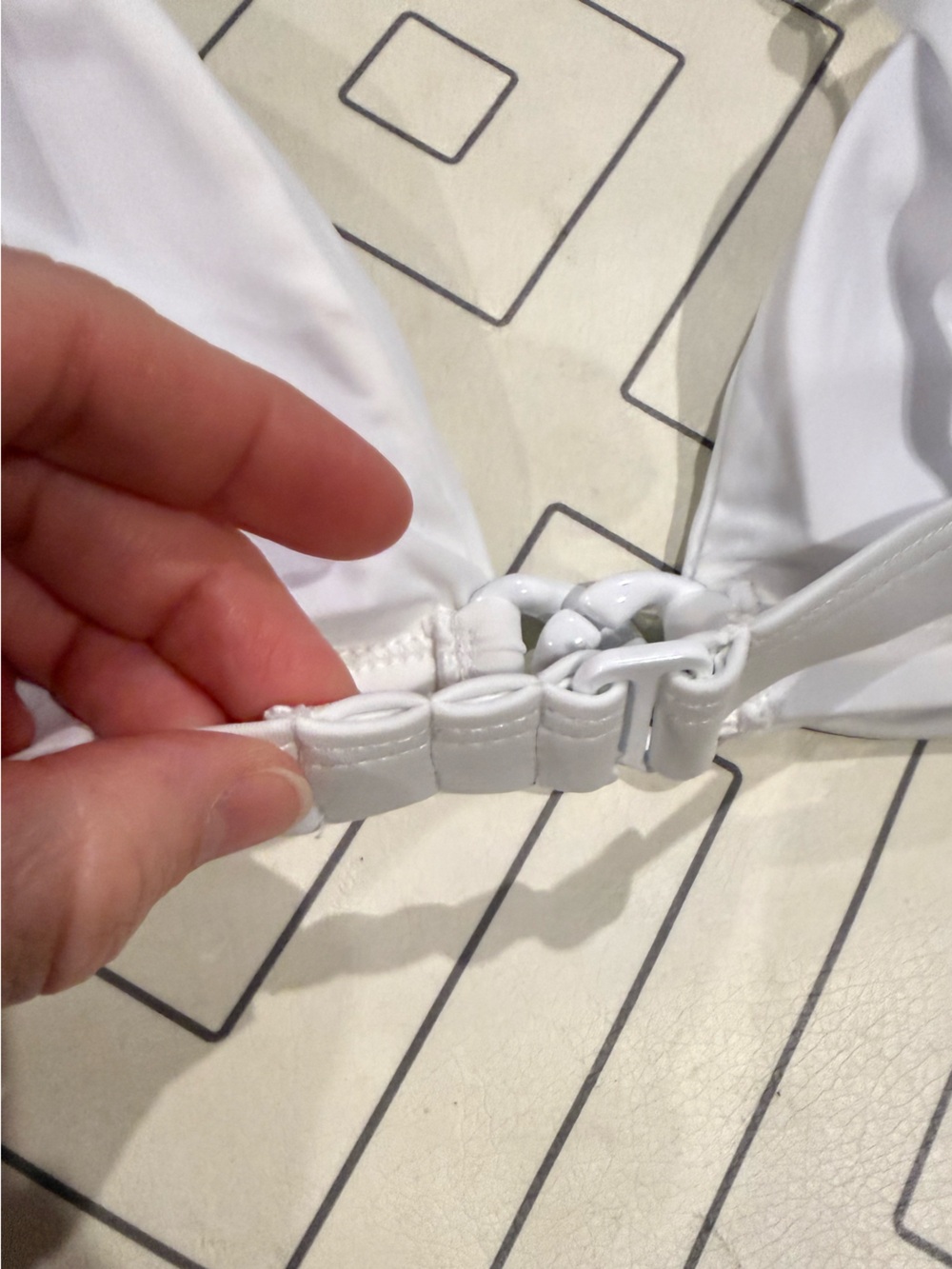 NWT Vitamin A White Swim Top - Picture 10 of 13